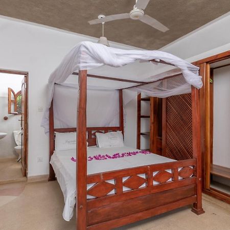 מאלינדי Joysvilla Family Holiday Home מראה חיצוני תמונה